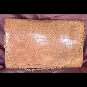 Daisy Fuentes Faux alligator clutch with chain
